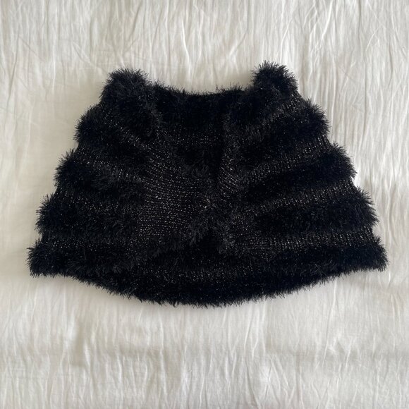 Black Fuzzy Caplet / Shrug - Picture 3 of 6